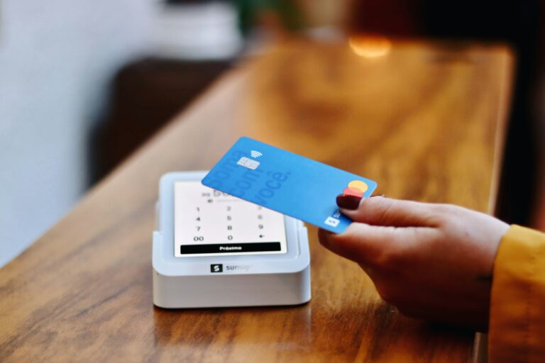 Trintech för detalj- och ehandel